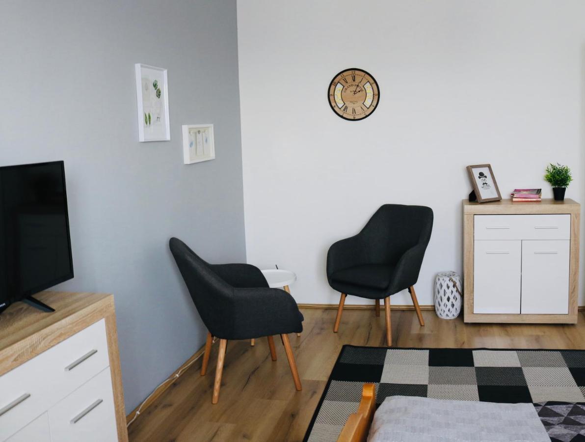Levendula Apartman Pecs Pécs Exterior foto